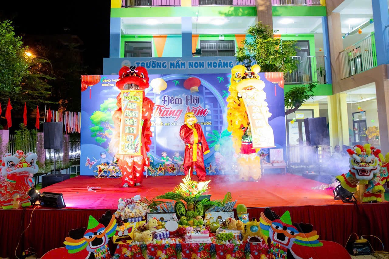 ĐÊM HỘI TRĂNG RẰM MN HOÀNG CÔNG